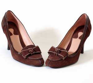 Как растянуть замшевые туфли