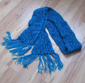 Как сделать бахрому для шарфа